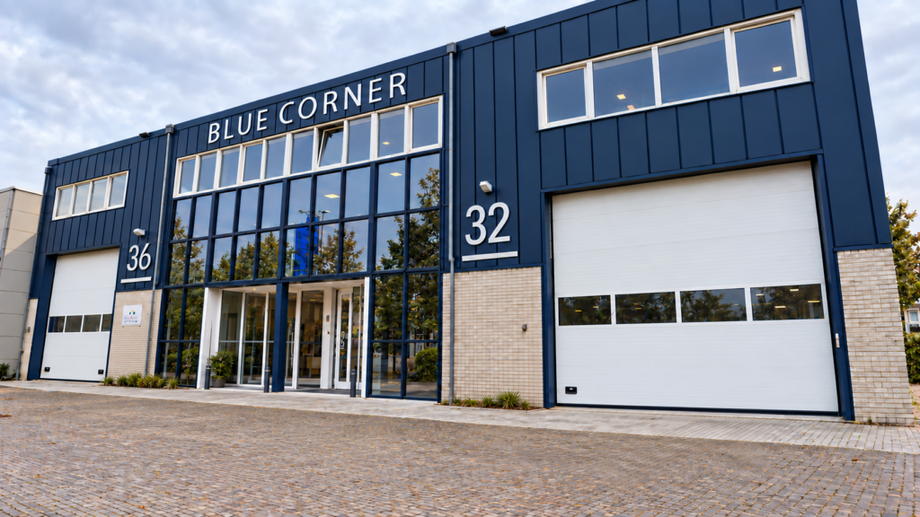Сграда Blue Corner, De Nieuwe Vaart 32 в Bussum, без автомобили